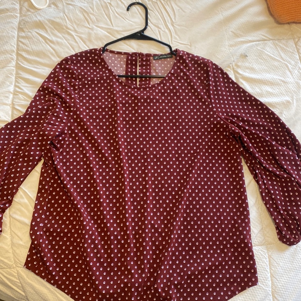 ADRIANNA PAPELL Maroon Polka Dot Bell Sleeves